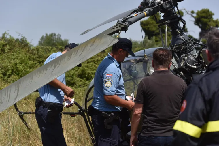 NA ZLARINU PRISILNO SLETIO HELIKOPTER: Sve se dogodilo zbog kvara u motoru, dvije osobe su lakše ozlijeđne