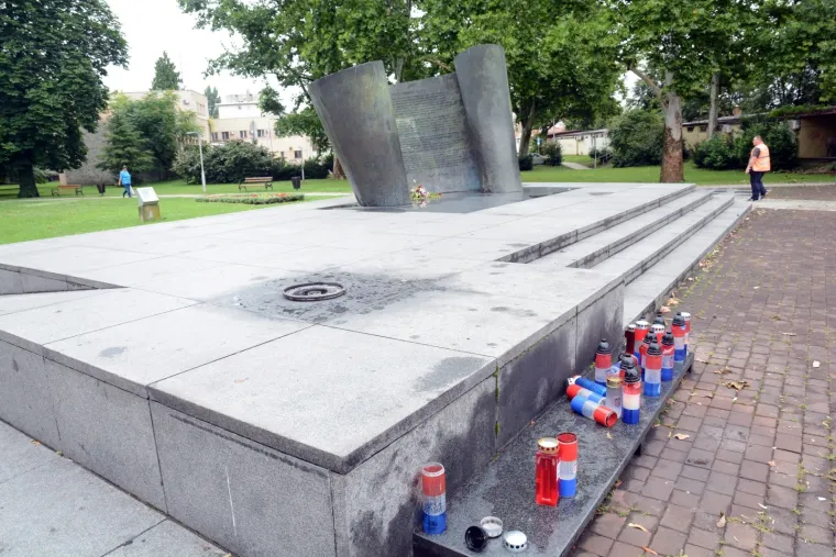 Zaboravljeni: Uga&scaron;en vječni plamen kod spomenika poginulim hrvatskim braniteljima