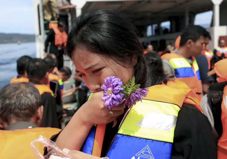 Potonuo trajekt u Indoneziji