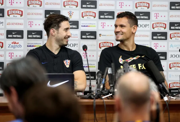 05.07.2018., Rusija, Soci - Konferencija za medije Hrvatske nogometne reprezentacije u kampu u Sociju u sklopu Svjetskog nogometnog prvenstva Rusija 2018. Dejan Lovren i Sime Vrsaljko.
Photo: Igor Kralj/PIXSELL