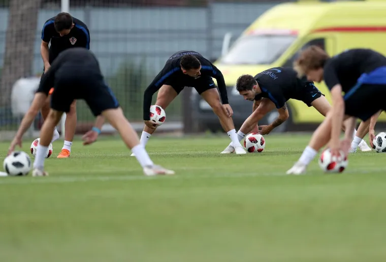 'UDRI JAČE, MANIJAČE': Vatreni dril pred Rusiju u najjačem sastavu