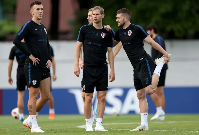 'UDRI JAČE, MANIJAČE': Vatreni dril pred Rusiju u najjačem sastavu