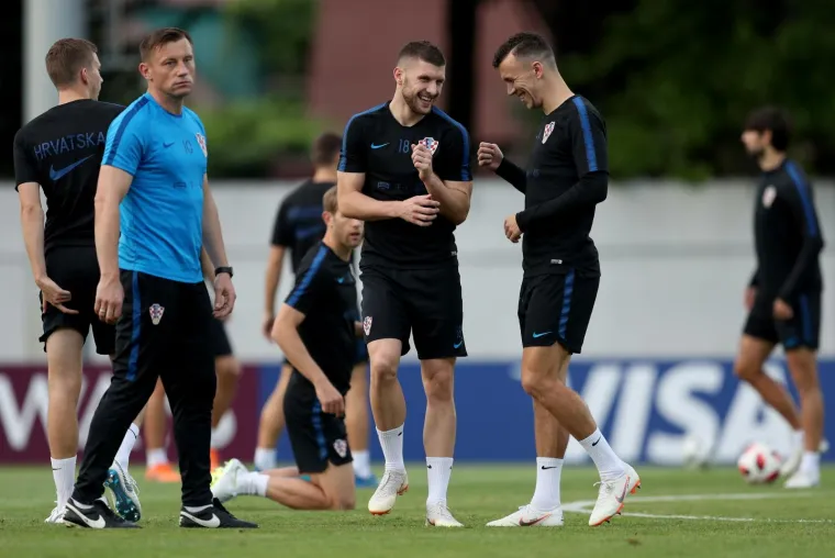 'UDRI JAČE, MANIJAČE': Vatreni dril pred Rusiju u najjačem sastavu