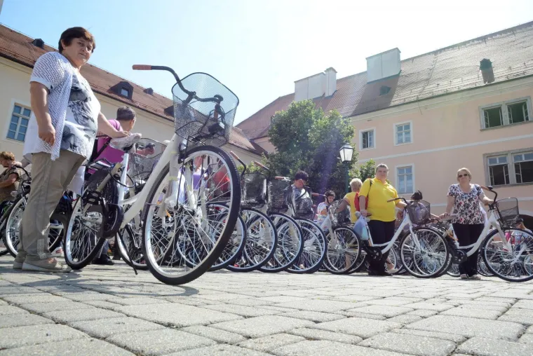U sklopu projekta 'Kotač promjene' 77 novozaposlenih žena dobilo nove bicikle