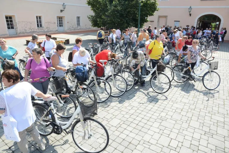 U sklopu projekta 'Kotač promjene' 77 novozaposlenih žena dobilo nove bicikle
