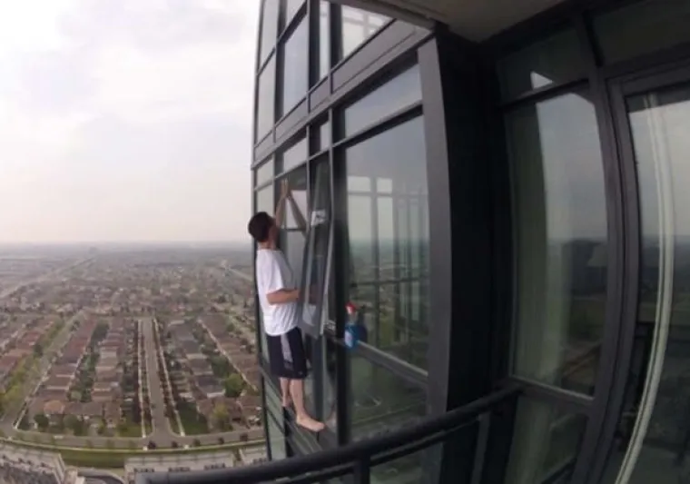 PITALI STE SE ZA&Scaron;TO ŽENE ŽIVE DULJE OD MU&Scaron;KARACA? Ove fotografije dat će vam odgovor