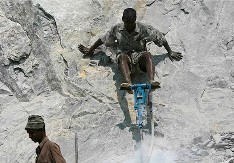 PITALI STE SE ZA&Scaron;TO ŽENE ŽIVE DULJE OD MU&Scaron;KARACA? Ove fotografije dat će vam odgovor