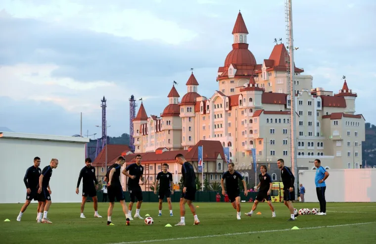 Trening nogometne reprezentacije Hrvatske u kampu u Sočiju uoči četvrtfinalne utakmice Svjetskog prvenstva protiv domaćine Rusije.