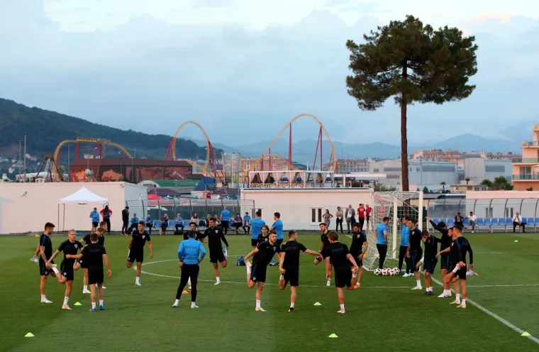 Dobra atmosfera na treningu 'vatrenih' u Sočiju