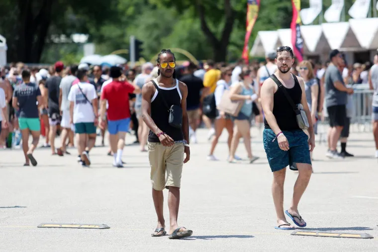 SPLIT - mnogobrojni posjetitelji pristižu pred stadion Poljud gdje večeras počinje prvi dan Ultra Europe festivala.