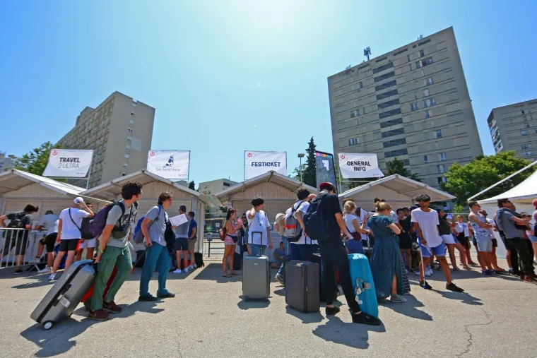 SPLIT - mnogobrojni posjetitelji pristižu pred stadion Poljud gdje večeras počinje prvi dan Ultra Europe festivala.
