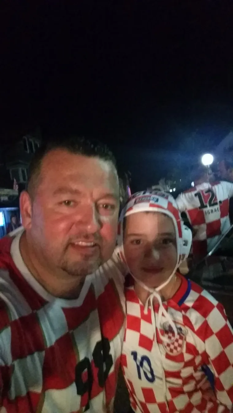 Navijajte s nama: Za Hrvatsku navijaj i službenu loptu nabijaj!