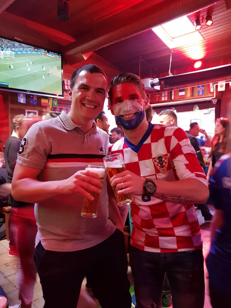 Navijajte s nama: Za Hrvatsku navijaj i službenu loptu nabijaj!