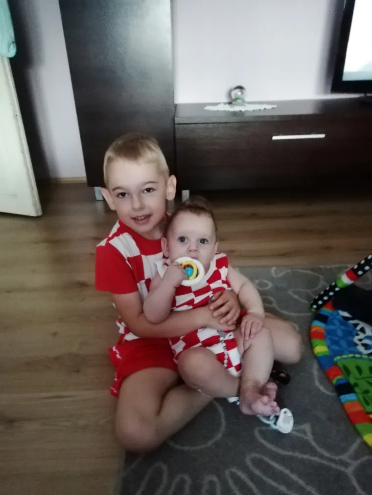 Navijajte s nama: Za Hrvatsku navijaj i službenu loptu nabijaj!