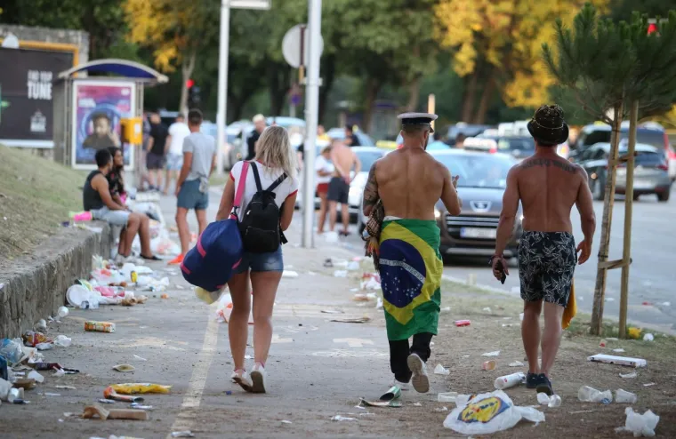POSLJEDICE ULTRA FESTIVALA U SPLITU: Pogledajte prizore jutro nakon tulumarenja na Poljudu