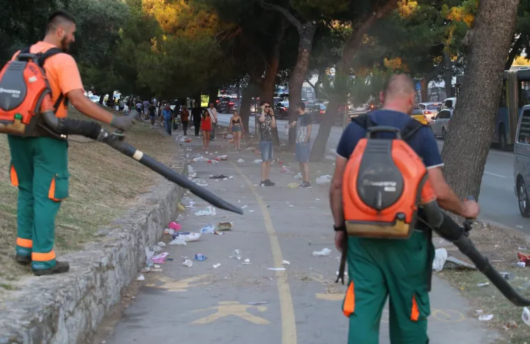 POSLJEDICE ULTRA FESTIVALA U SPLITU: Pogledajte prizore jutro nakon tulumarenja na Poljudu
