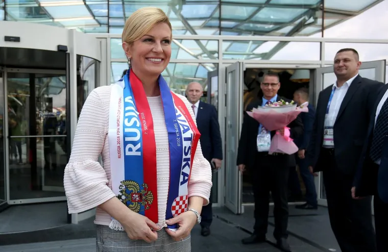Predsjednica stigla u Soči podržati Vatrene: Pred kongresnim centrom je dočekali Dalić i Šuker