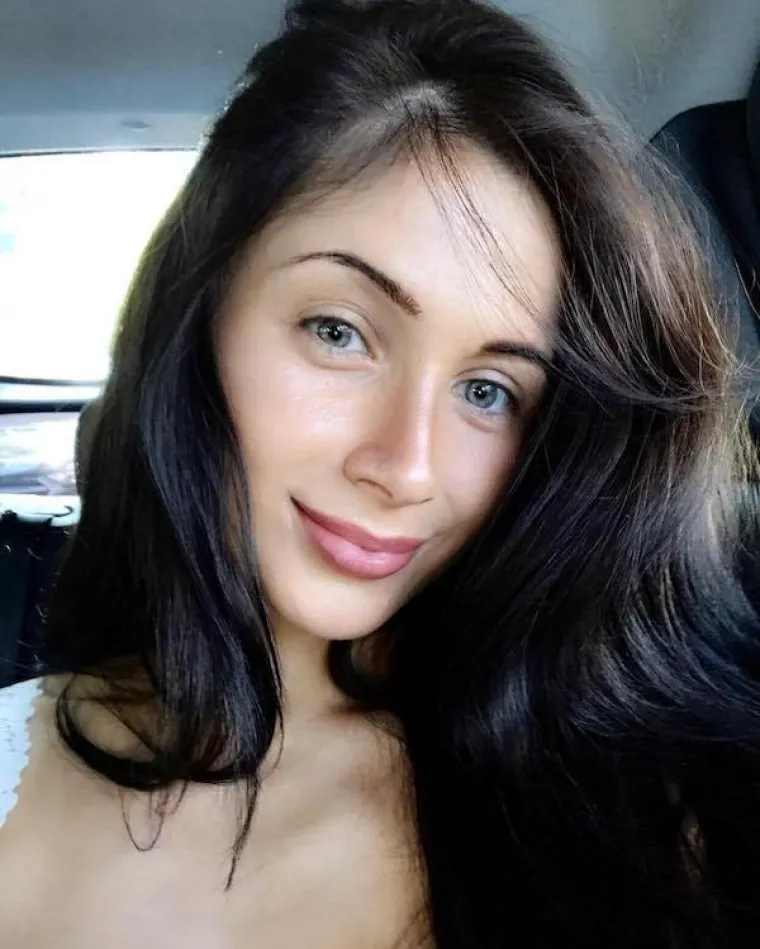 SNJEGULJICA JE ODRASLA: Ima kosu crnu kao ugljen i obline kao četiri brežuljka