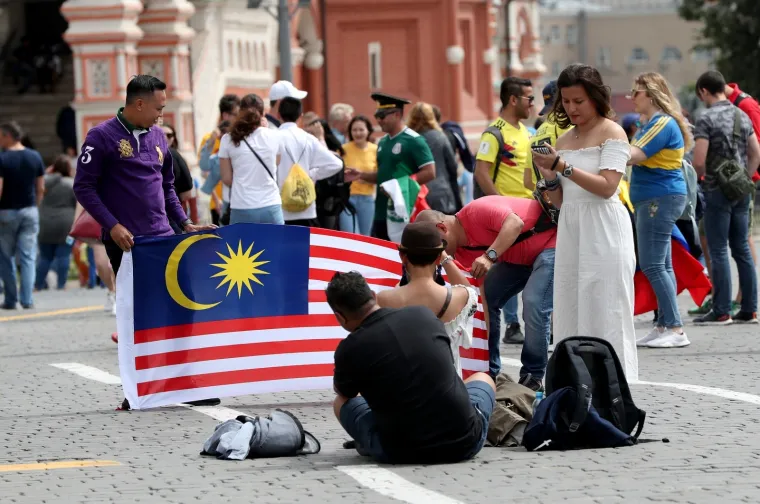 Vesela atmosfera u Moskvi dan prije polufinalne utakmice SP između Hrvatske i Engleske