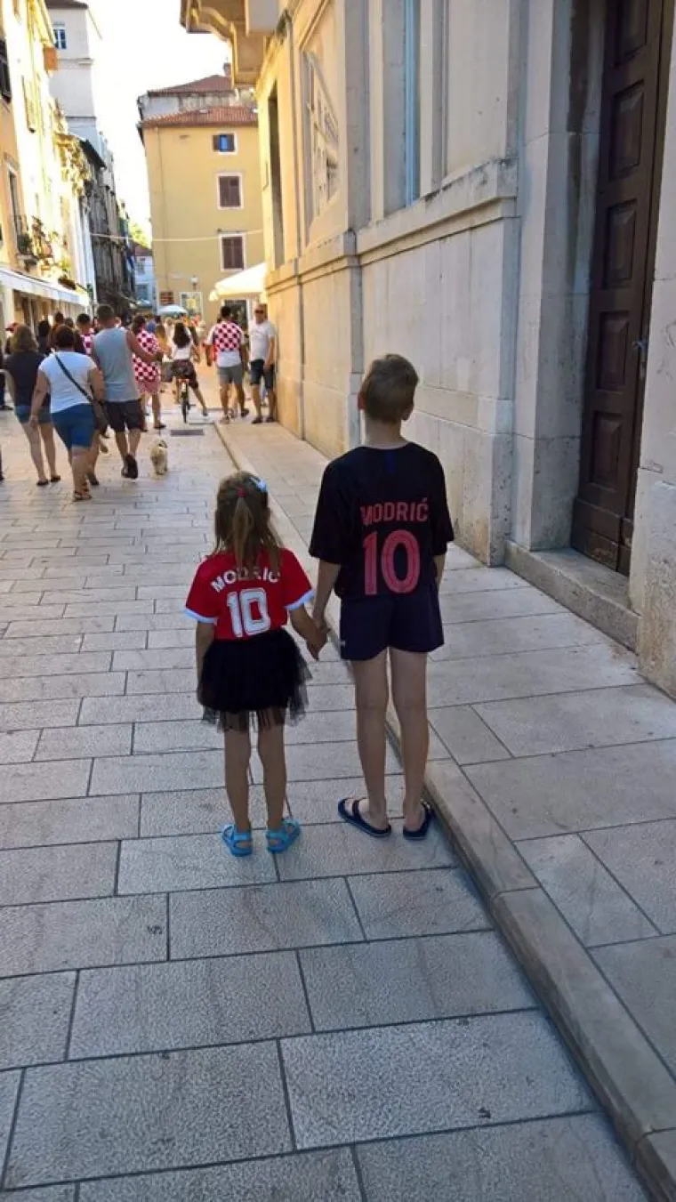 Kockice su preplavile Hrvatsku: Ovo su va&scaron;e navijačke fotografije!