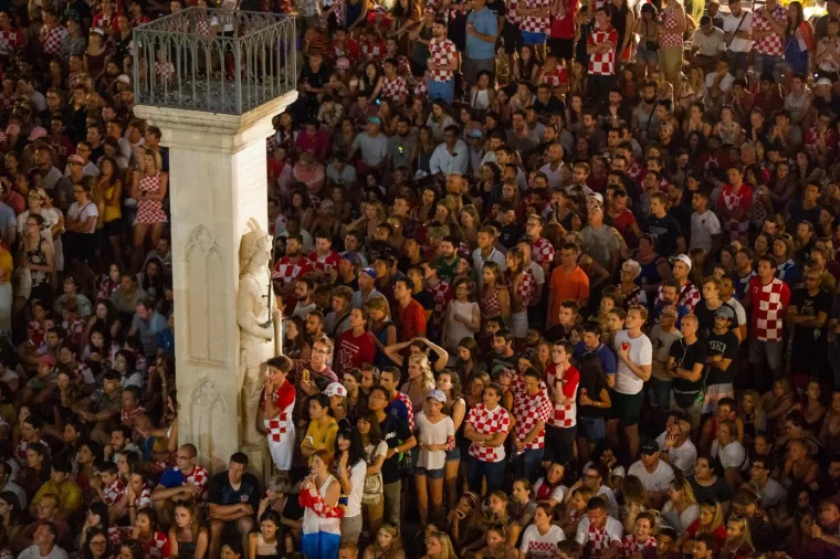 Atmosfera u Dubrovniku, ispred crkve Scetog Vlaha Photo: Grgo Jelavic/PIXSELL