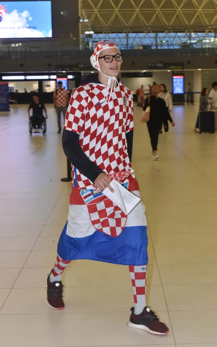 VELIKA GUŽVA NA 'FRANJI TUĐMANU': Vatreni će imati glasnu podr&scaron;ku, u Moskvu otputovali ministar Pavić, Tomo Horvatinčić...