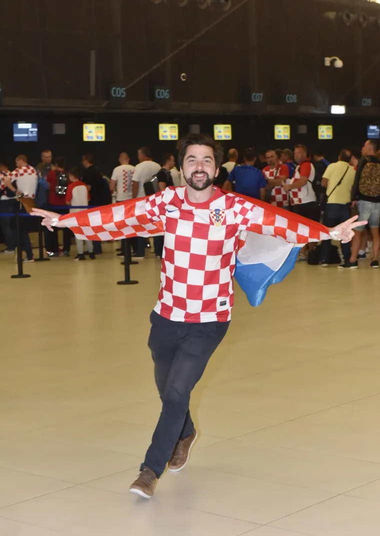 VELIKA GUŽVA NA 'FRANJI TUĐMANU': Vatreni će imati glasnu podr&scaron;ku, u Moskvu otputovali ministar Pavić, Tomo Horvatinčić...