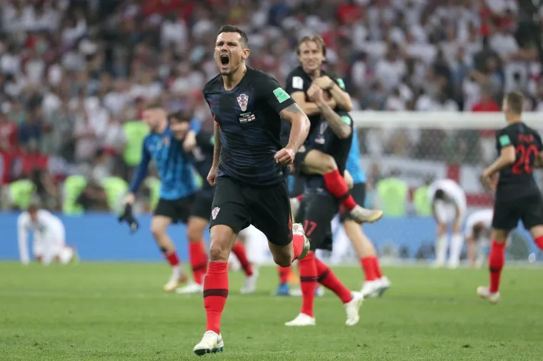 FOTO Pogledajte suze radosnice na&scaron;ih junaka: Ovo su trenuci koji su Hrvatsku bacili u trans!