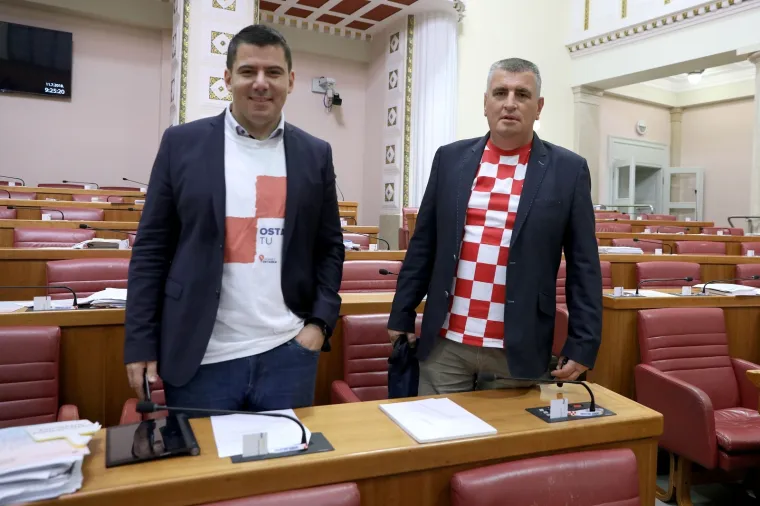 Mostovci Nikola Grmoja i Miro Bulj