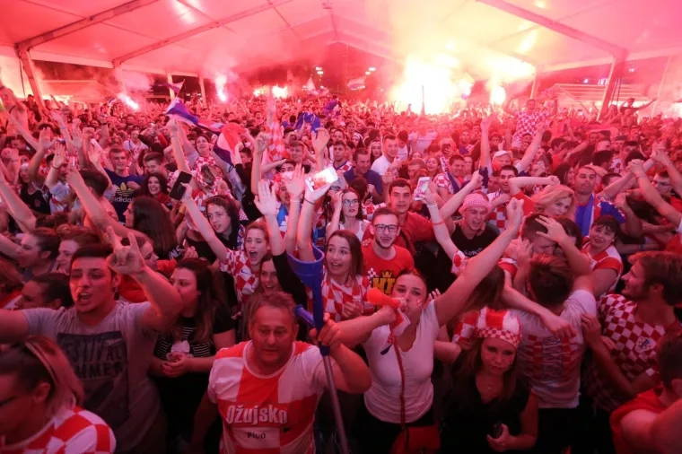 Navijači na Gatu Karoline Riječke.