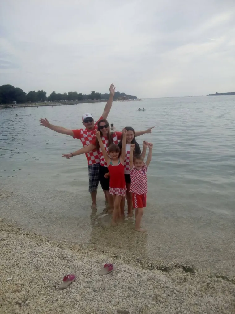 Cijela Hrvatska je uz reprezentaciju: Evo kako ljudi diljem zemlje slave veličanstvene uspjehe Vatrenih u Rusiji