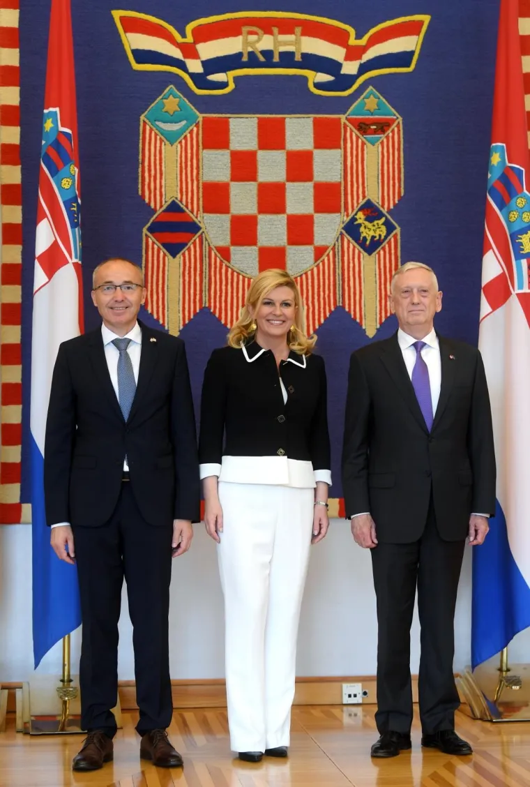 Predsjednica Grabar-Kitarović ugostila Jamesa Mattisa, ministra obrane SAD-a