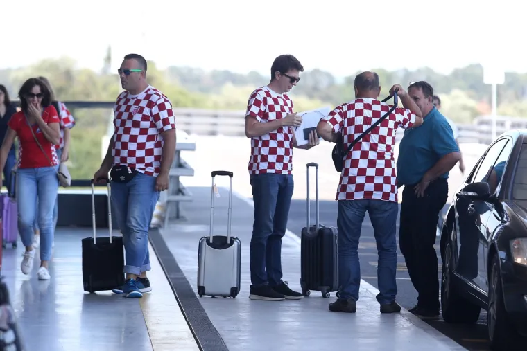 POJAČANJE IZ ZAGREBA: Navijači stvorili veliku gužvu na 'Franji Tuđmanu'