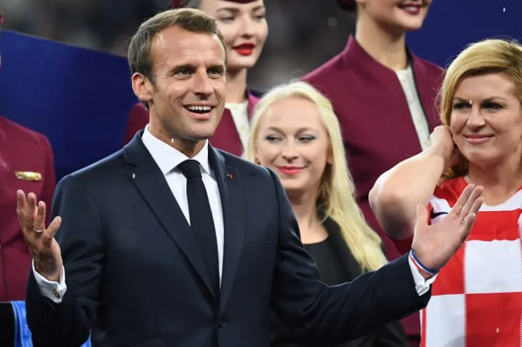 KOLINDA UKRALA SHOW I NA POBJEDNIČKOM POSTOLJU: Grlila je sve oko sebe, a kad je pri&scaron;ao Modrić čak je i zaplakala