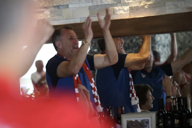 EVO KAKO JE ZDRAVKO MAMIĆ PRATIO FINALE: Bjegunac 'eksplodirao' nakon Peri&scaron;ićevog gola, ali Francuzi su ga brzo smirili