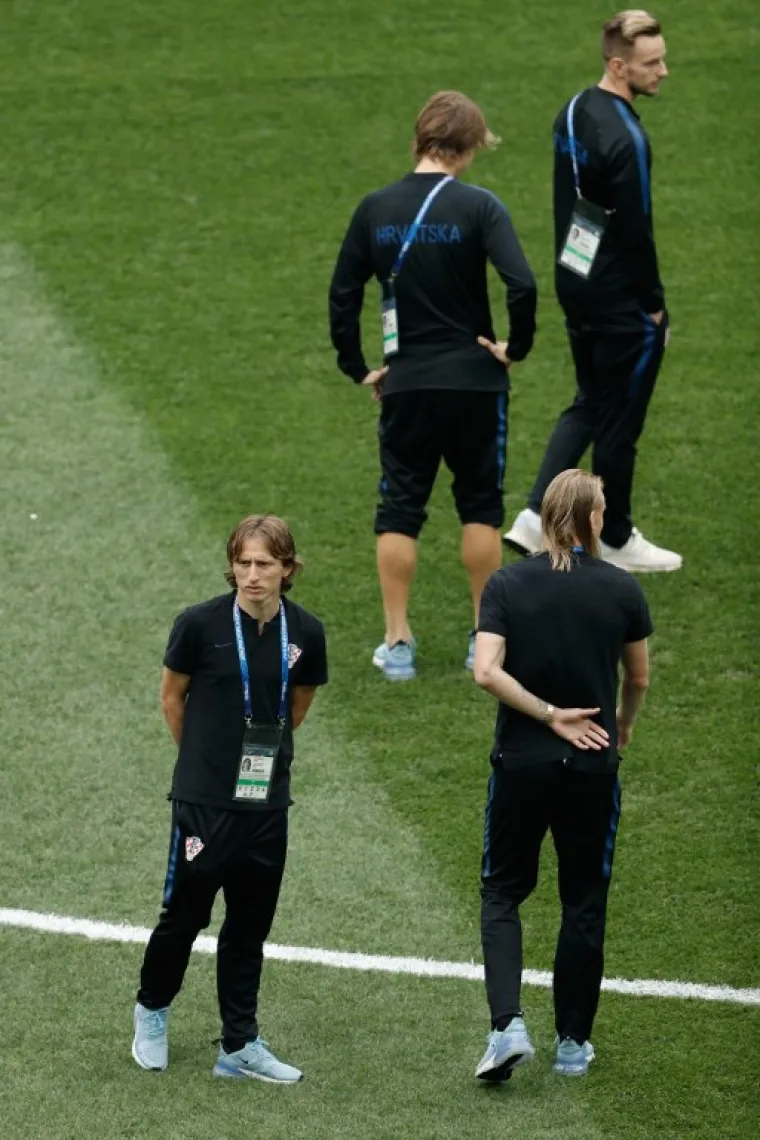 Hrvatski i francuski nogometa&scaron;i iza&scaron;li su par sati prije početka finala na travnjak stadiona Lužnjiki kako bi malo osjetili atmosferu.