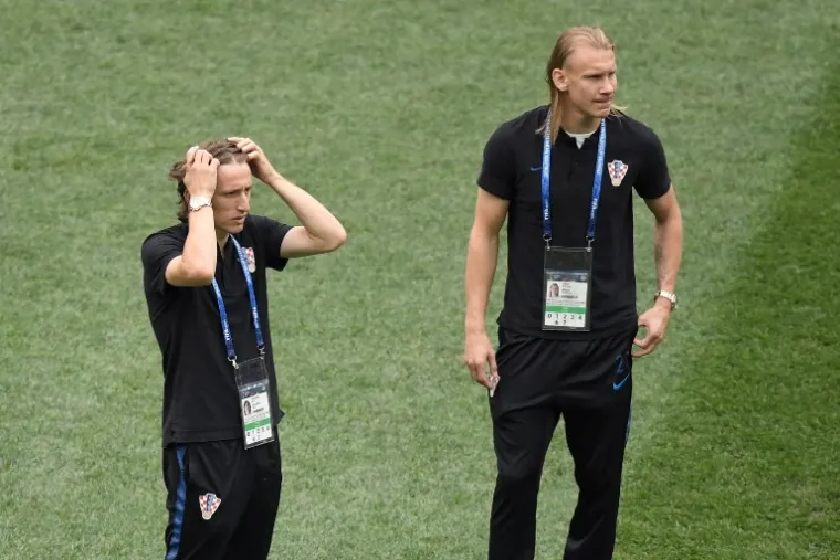 VATRENI IZA&Scaron;LI NA LUŽNJIKI: Hrvatski nogometa&scaron;i osjetili travnjak uoči finala, za&scaron;to je izbornik ovako zabrinut?