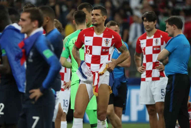 TUŽNI VATRENI DIRNULI NAVIJAČE U SRCE: Dečki, nabacite osmijeh i uživajte u ovom uspjehu, ponosni smo na vas!