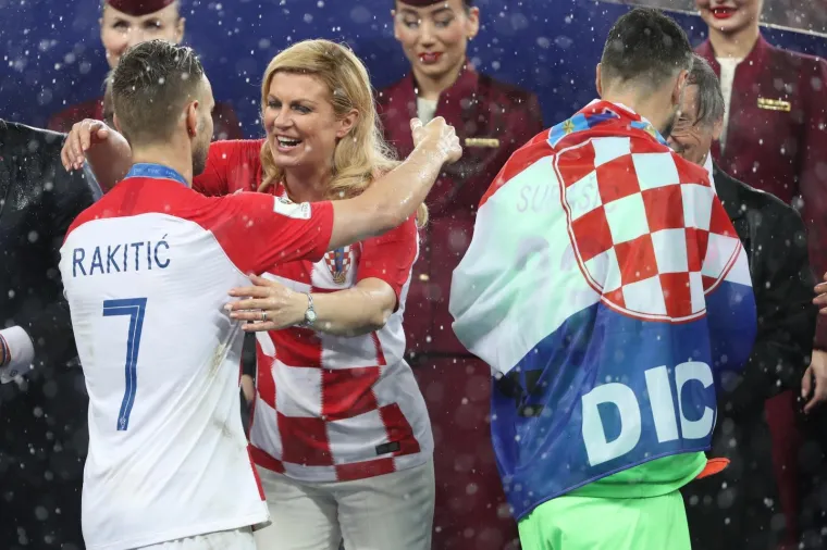 TUŽNI VATRENI DIRNULI NAVIJAČE U SRCE: Dečki, nabacite osmijeh i uživajte u ovom uspjehu, ponosni smo na vas!