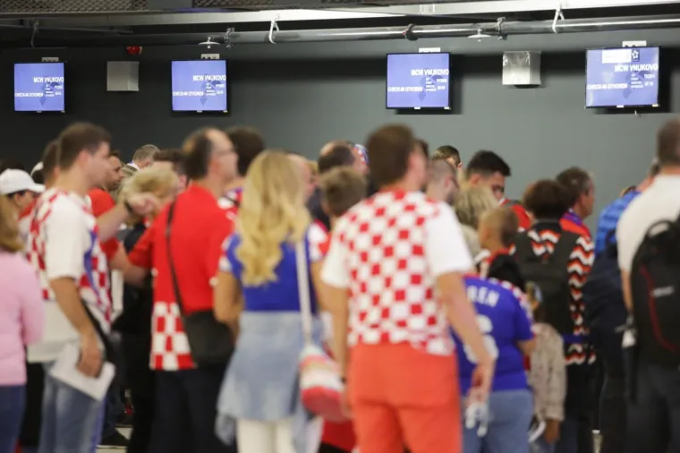 Zagrebačka Zračna luka  puna navijača: Zagrijavanje za finale već počelo