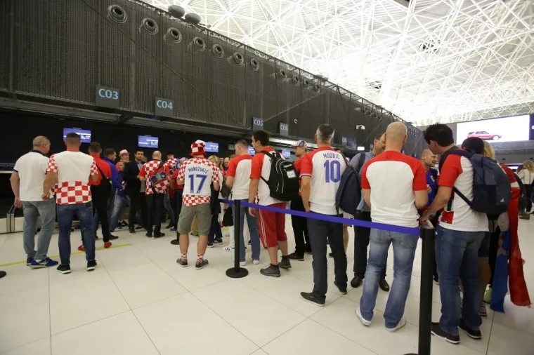 Zagrebačka Zračna luka  puna navijača: Zagrijavanje za finale već počelo