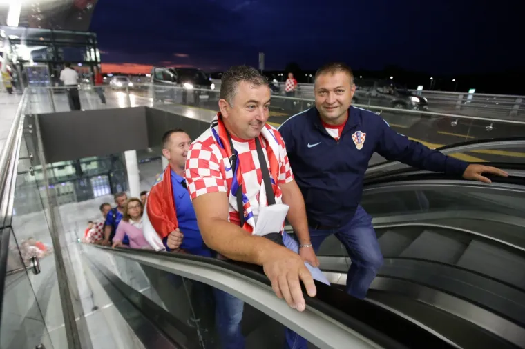 Zagrebačka Zračna luka  puna navijača: Zagrijavanje za finale već počelo