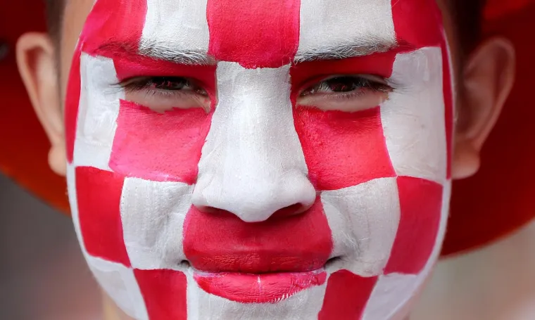 HRVATSKI TULUM U SREDI&Scaron;TU MOSKVE: Navijači razvili gigantsku zastavu, Vatreni će opet imati žestoku podr&scaron;ku