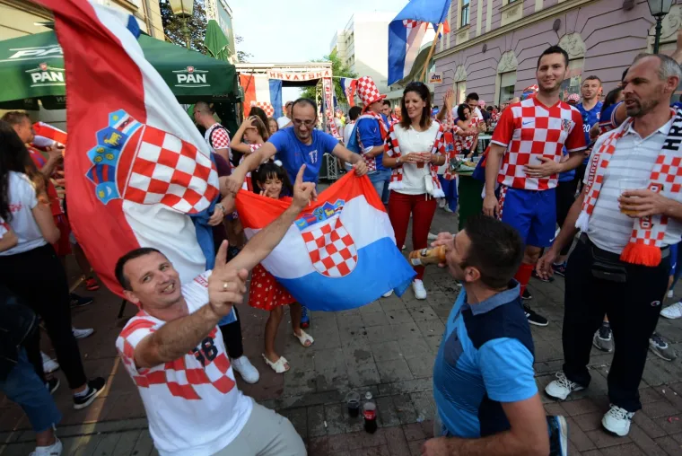 Navijačka euforija diljem Hrvatske: Slavili smo do jutra!