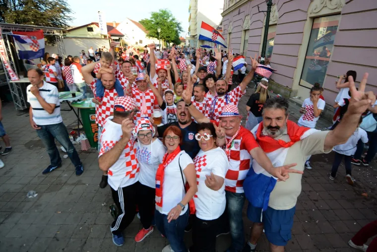 Navijačka euforija diljem Hrvatske: Slavili smo do jutra!