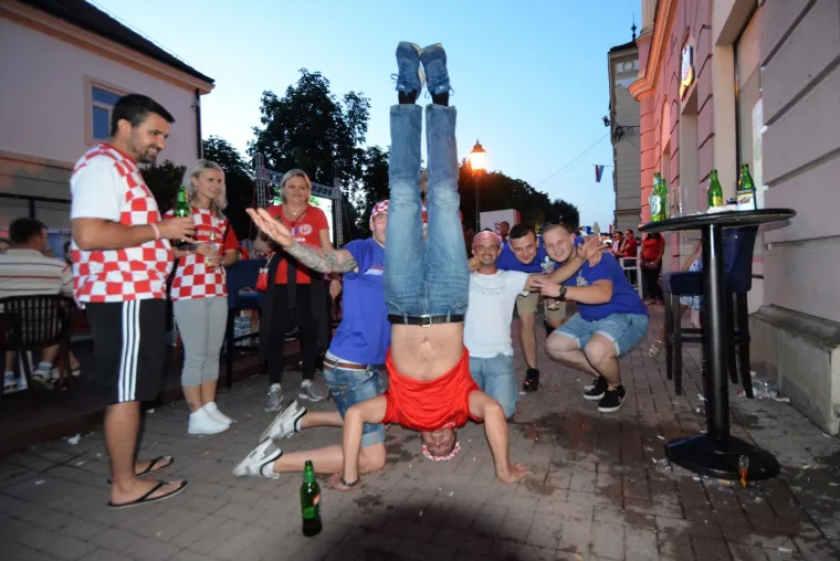 Navijačka euforija diljem Hrvatske: Slavili smo do jutra!