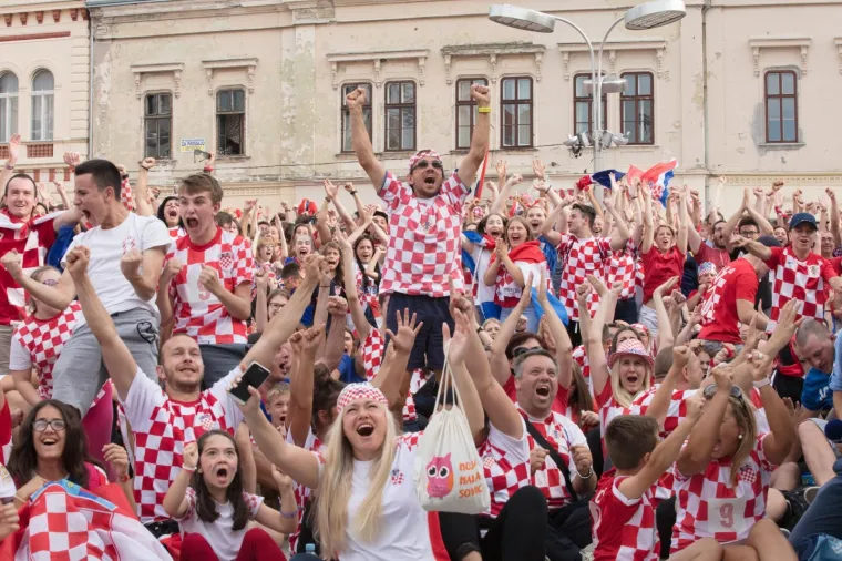 Navijačka euforija diljem Hrvatske: Slavili smo do jutra!