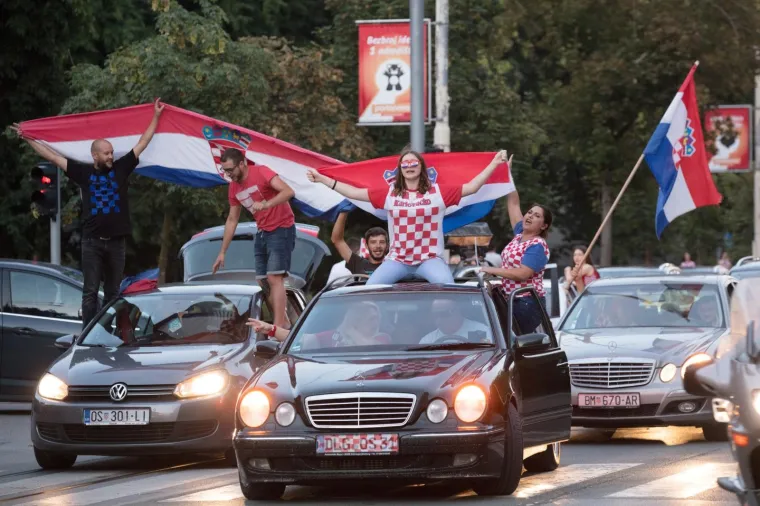 Navijačka euforija diljem Hrvatske: Slavili smo do jutra!