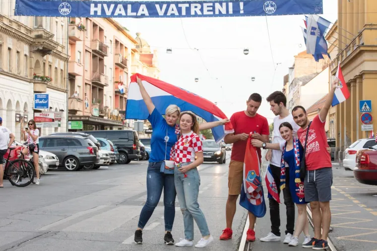 Navijačka euforija diljem Hrvatske: Slavili smo do jutra!