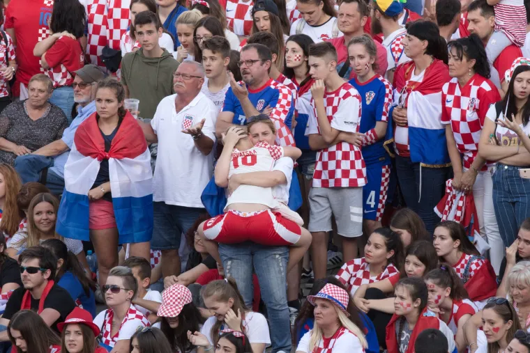 Navijačka euforija diljem Hrvatske: Slavili smo do jutra!